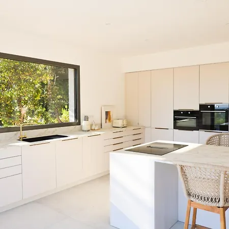 ヴィラ Aberia Di Santa Lucia サント・リュシー・ド・ポルト・ヴェッキオ